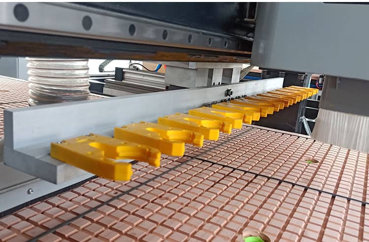 Оборудование для производства мебели