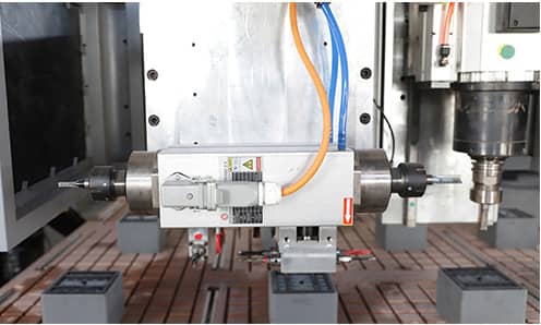 SCM Machiting CNC машина