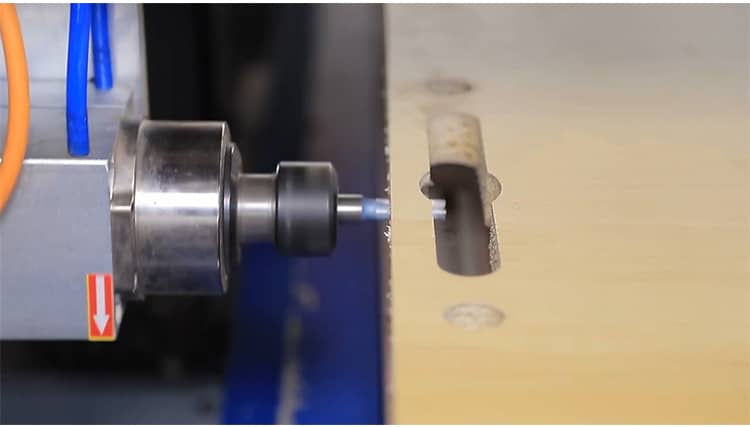 Инструменты и оборудование для производства мебели