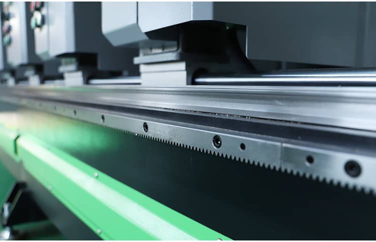 Столпная лот -лот -лот -слот13 с ЧПУ