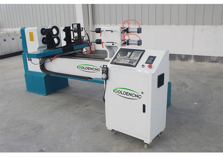 Дерево поворачивается