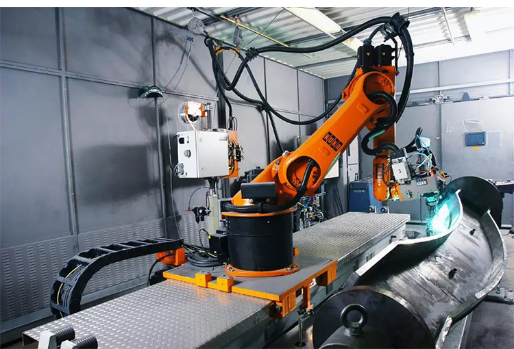 Роботизированная сварочная машина