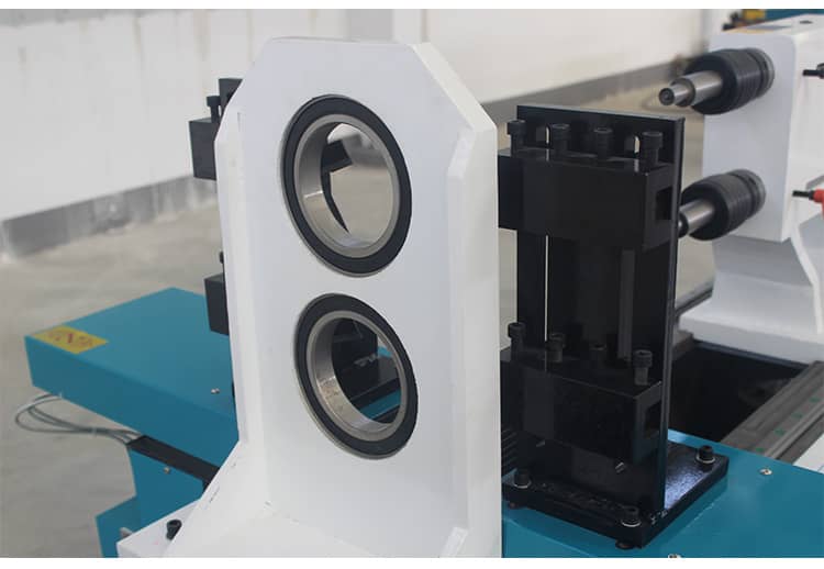 Деревянный поворот машины