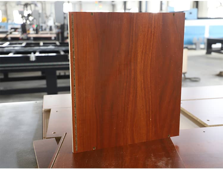 Машина с ЧПУ для фанеры