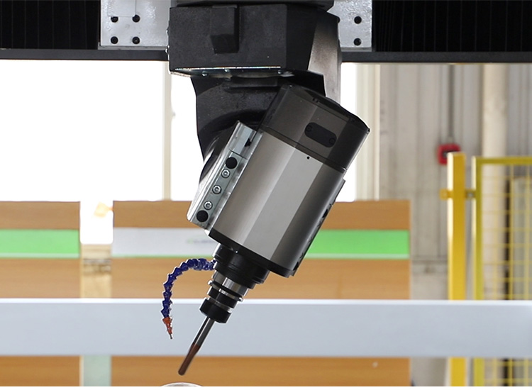 5 AXIS ATC CNC MACHITER
