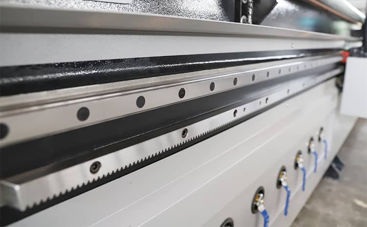 Гид стойки и шестерня для машины для резки пластины