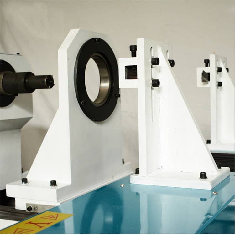 Деревянный поворот машины