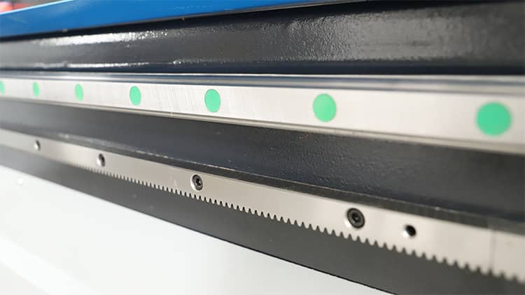 Кабинет дверной техники