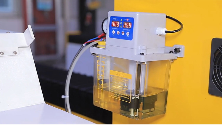 Каменная машина с ЧПУ 